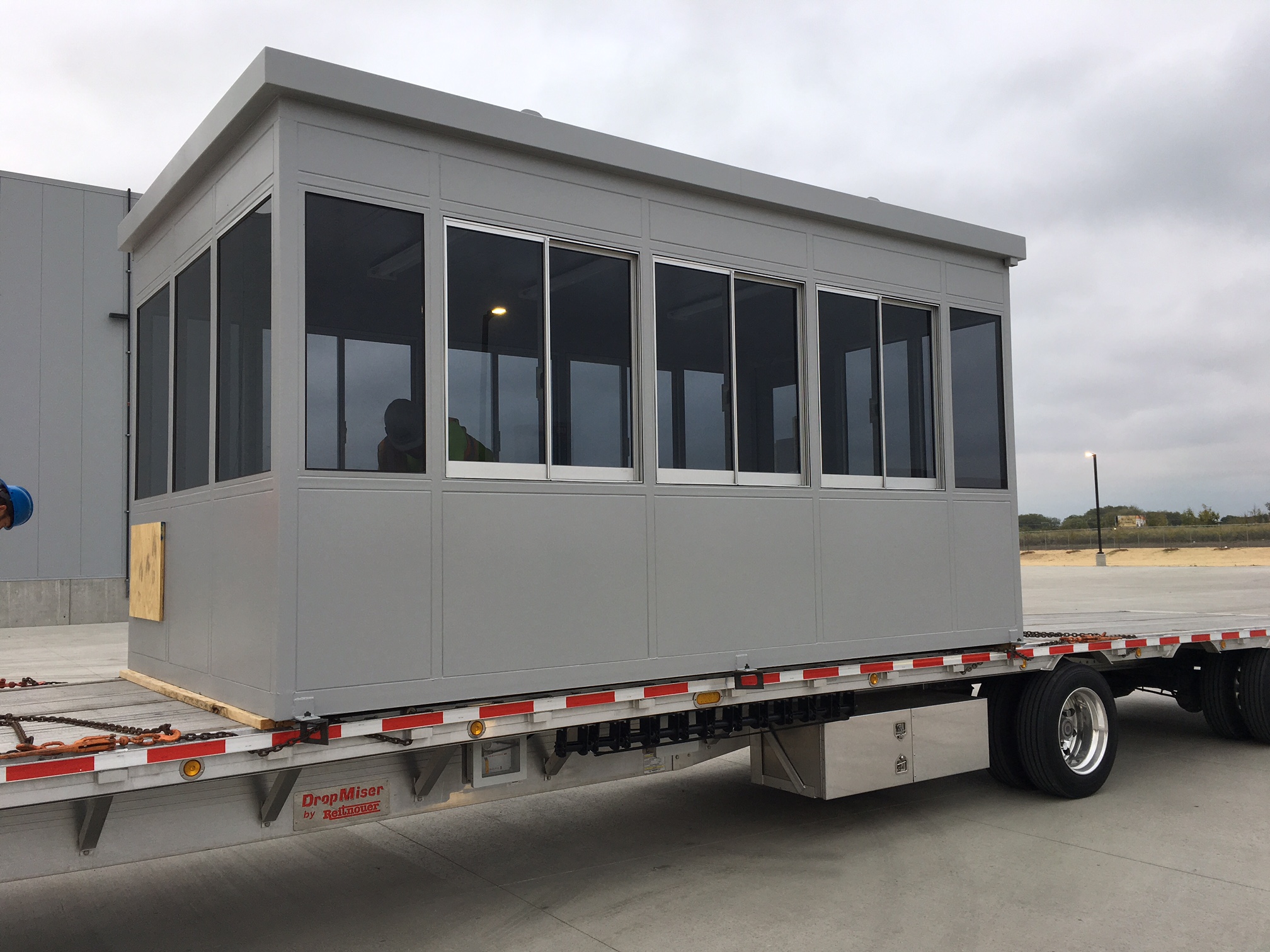 Durasteel 16'x9' building on flatbed trailer